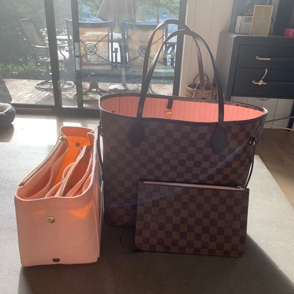 Louis Vuitton Handbags - NEVERFULL MM Ebene w/ Rose Ballerine interior